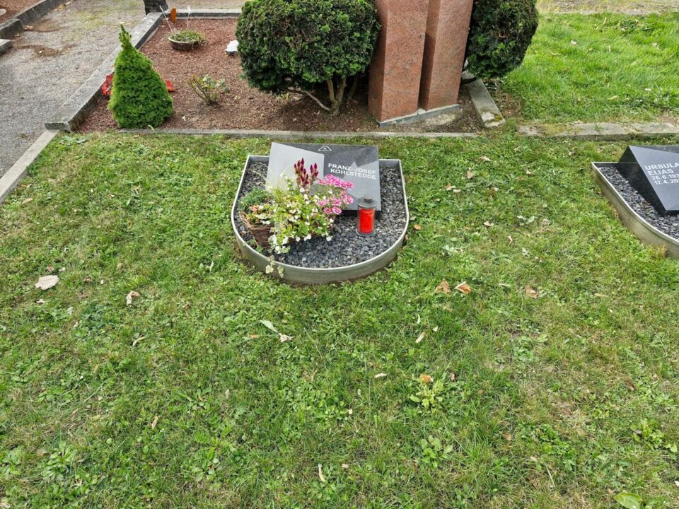 Teilanonymes Familiengrab Erdbestattung - Kath. Propsteifriedhof Wattenscheid