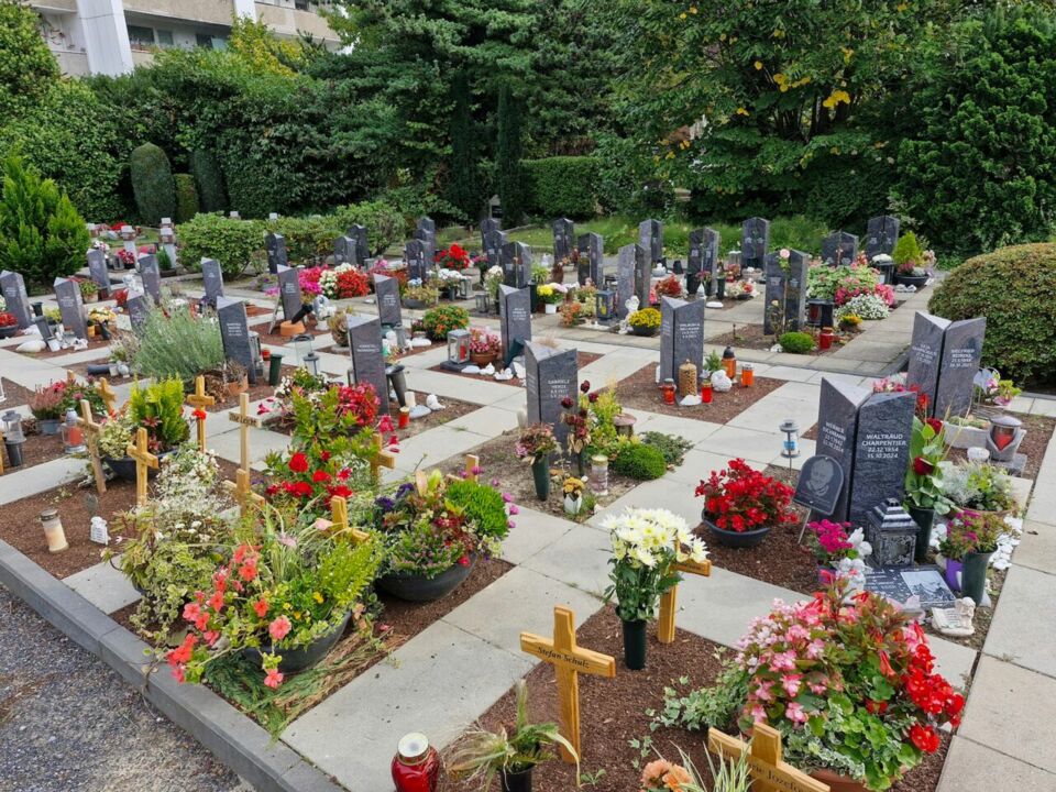 Teilanonymes Reihengrab Urne - Kath. Propsteifriedhof Wattenscheid